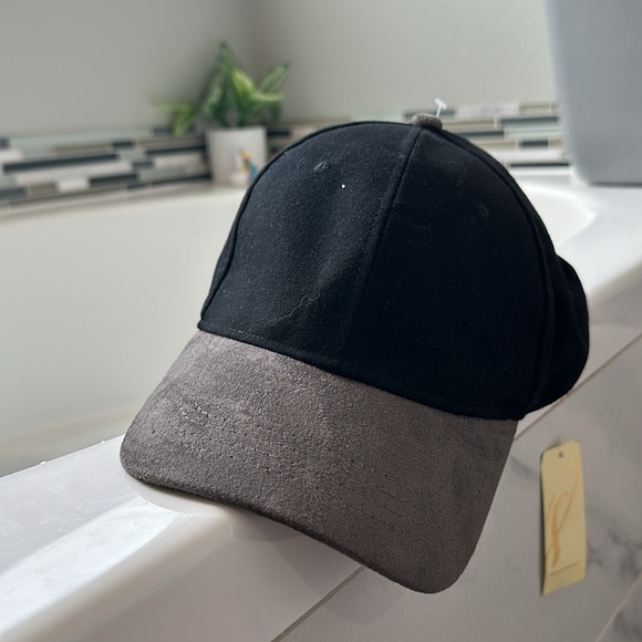 Collectioneighteen Suede 2 Tone Baseball Cap - Picture 3 of 7